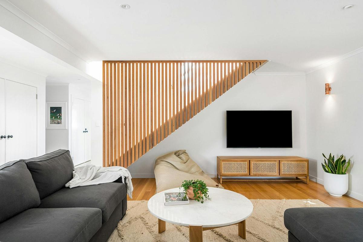 Shutters at Byron - Byron Bay - Living Room