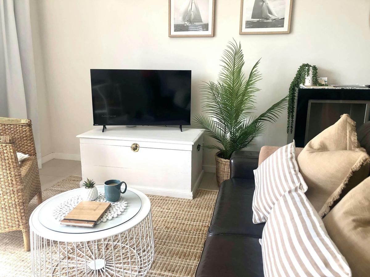 Smart Tv with Netflix seating area