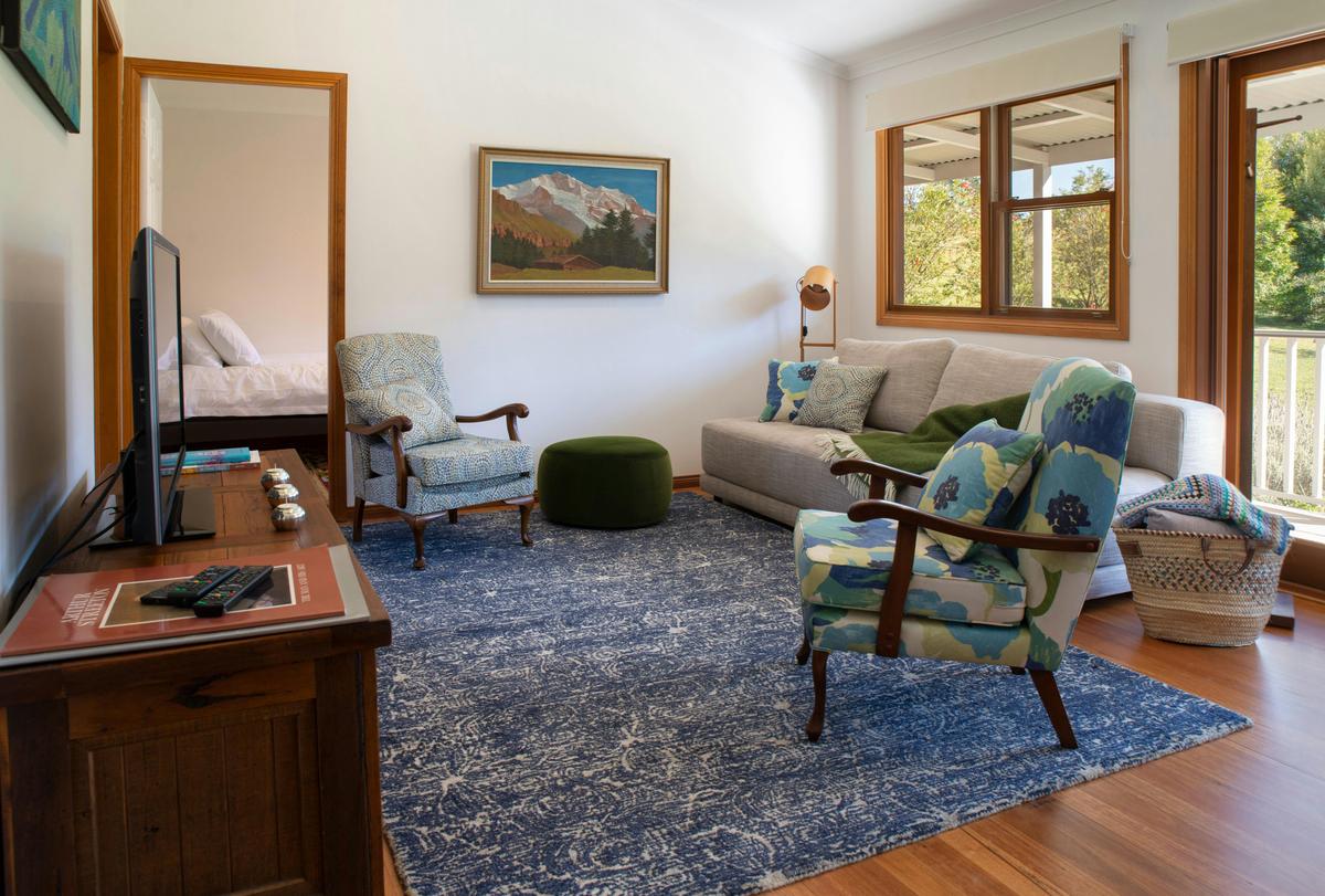 Lounge room