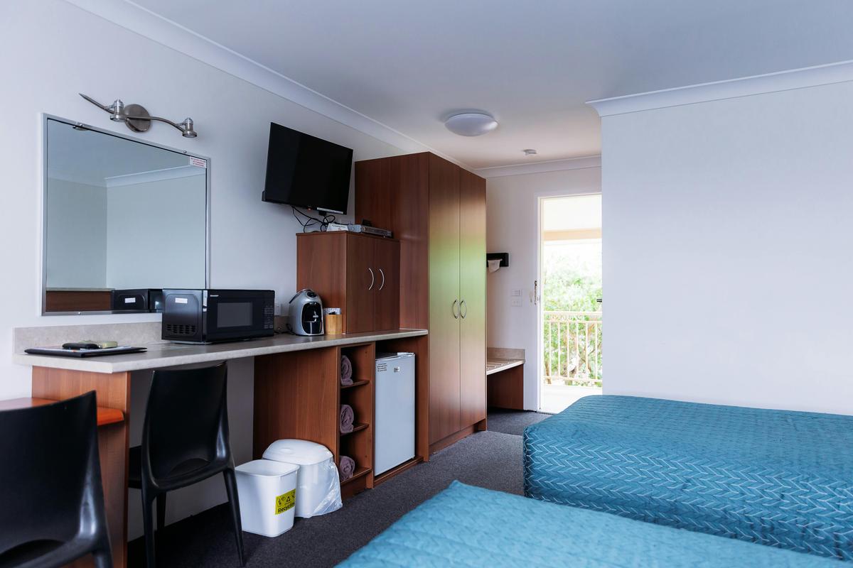 Standard Queen Room Upstairs