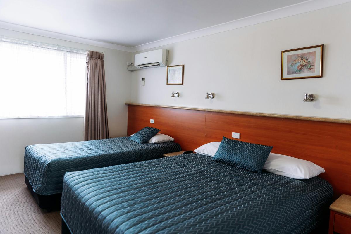Upstairs Standard Queen room