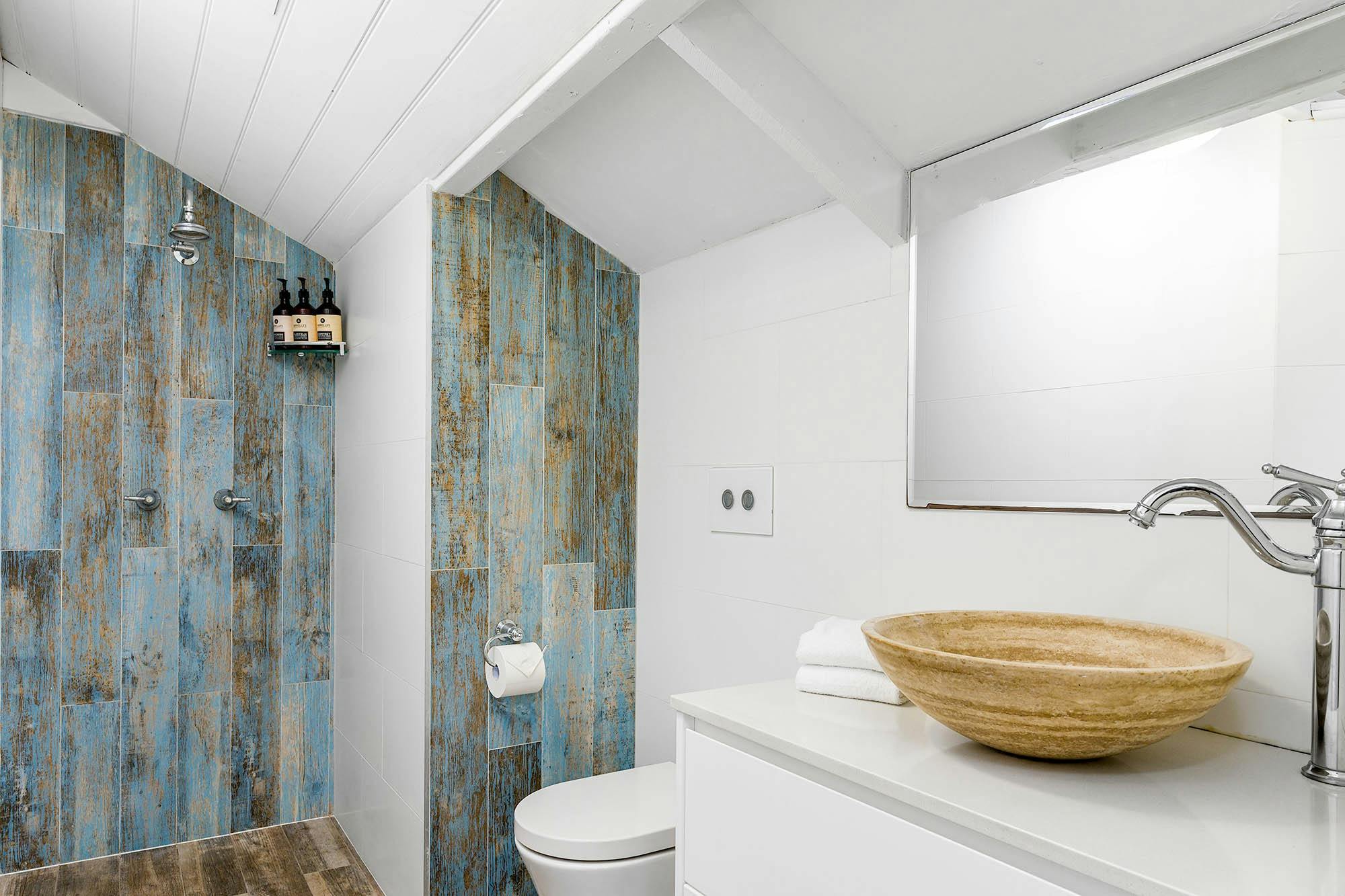 Starr Cottage - Byron Bay - Master Ensuite Bathroom
