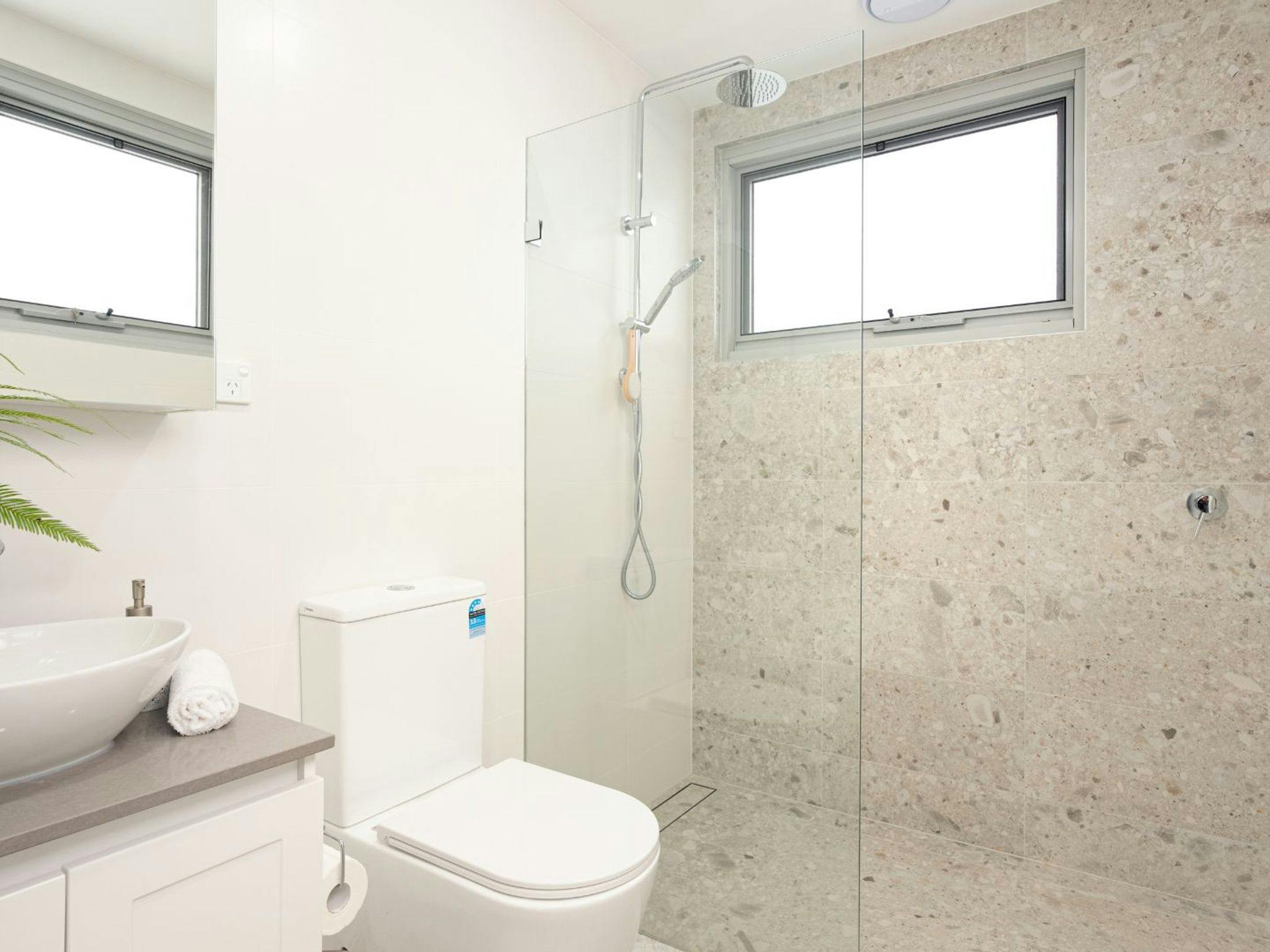 Southern Comfort | Modern Bathroom