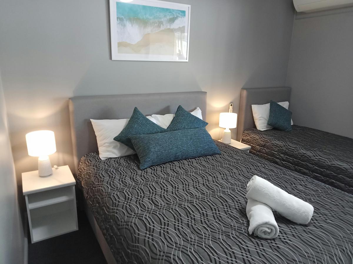 Deluxe Queen Single Room