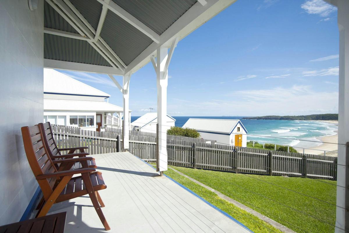 Assistant Keepers South Cottage verandah