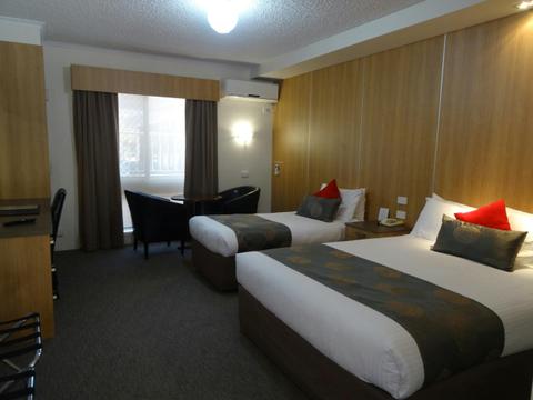 Twin Share Room