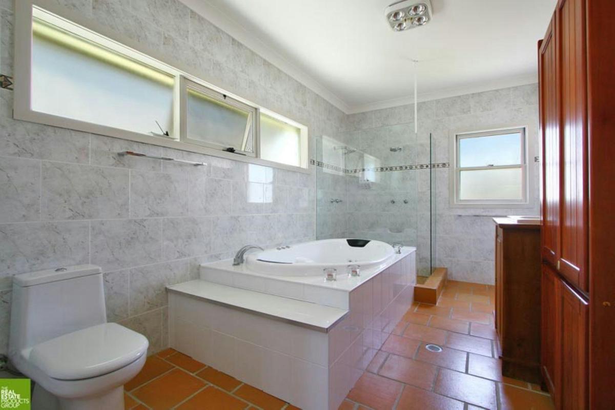 Seaview Suite Bathroom