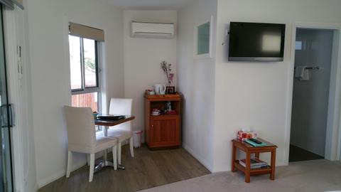 StopOver Sitting Area with mini fridge,tea & coffee facilities