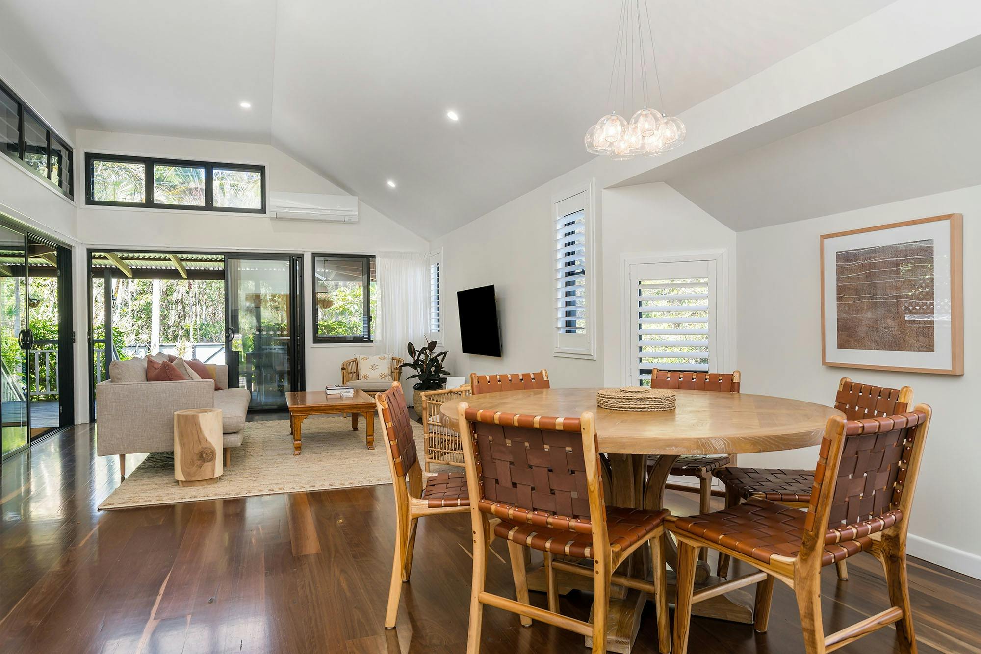 Solstice - Byron Bay - Dining and Lounge