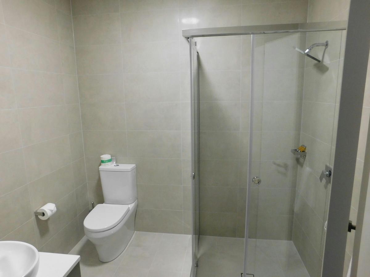 King Bathroom Ensuite