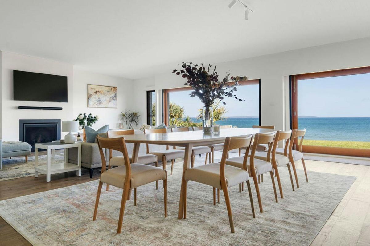 Saltspray - beach access and neatly designed spaces, every moment is balance of relaxing & adventure