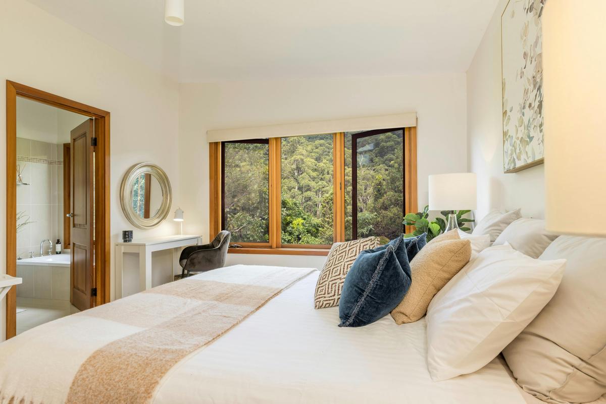 Large Main Bedroom