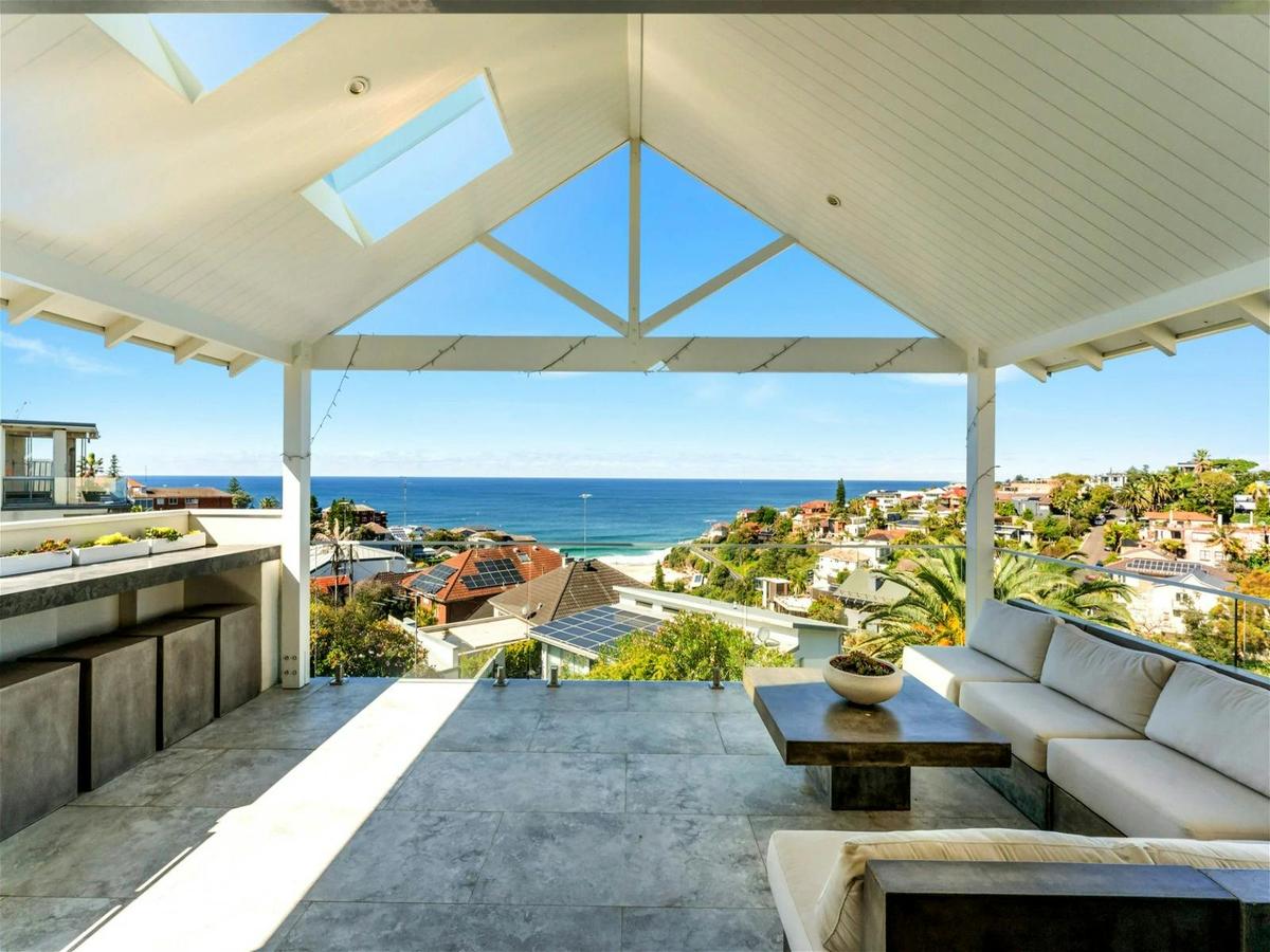 unobstructed views of Tamarama beach
