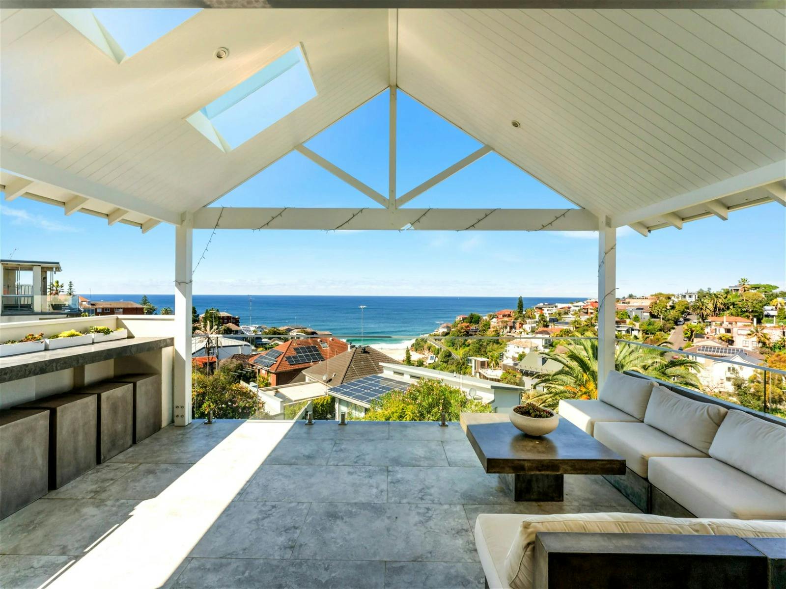 unobstructed views of Tamarama beach