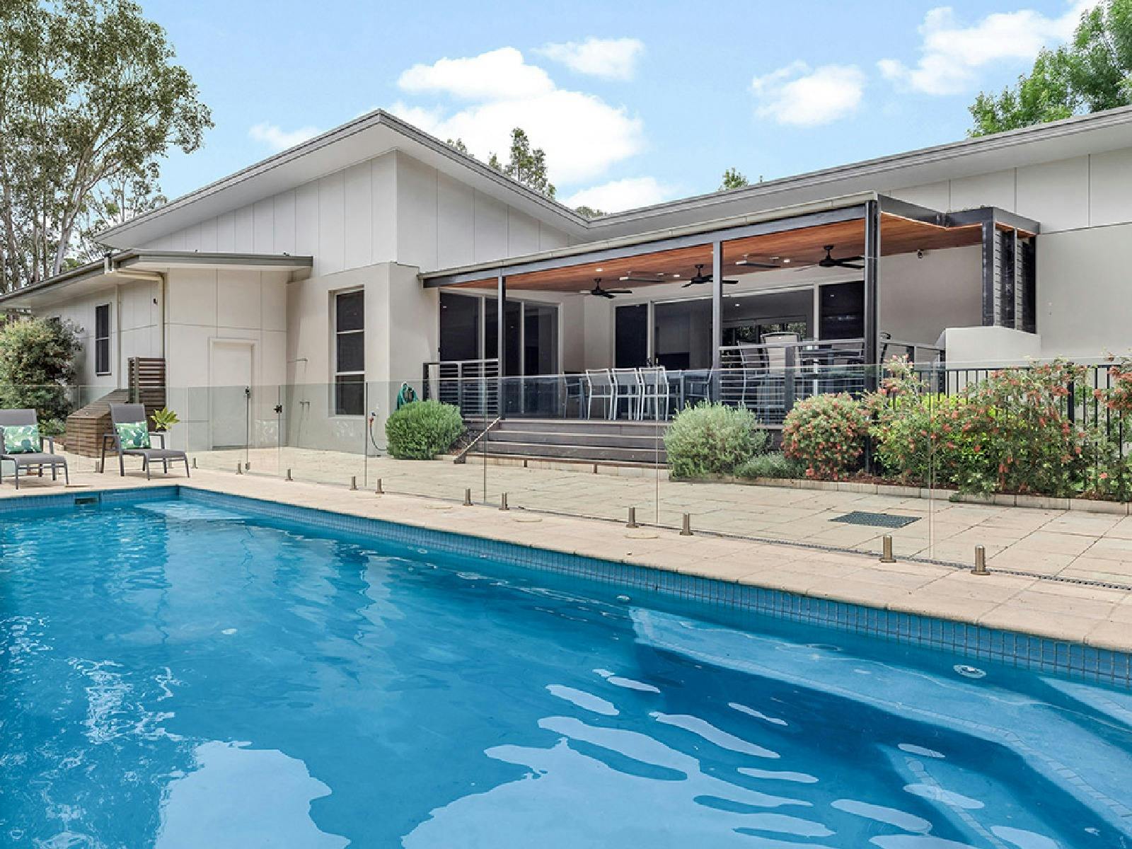 The Clubhouse Pokolbin outdoor entertainment area including pool