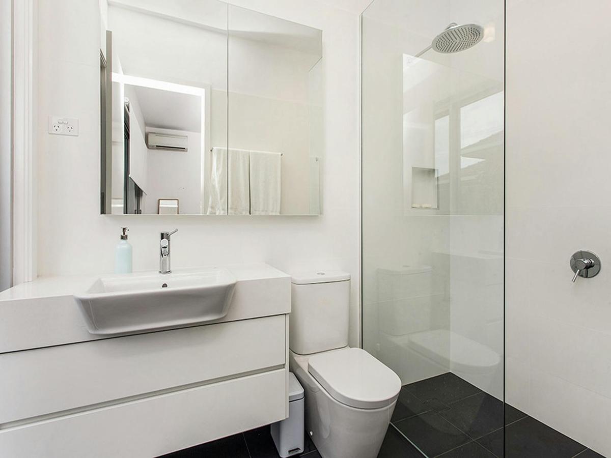 the luxurious bathroom