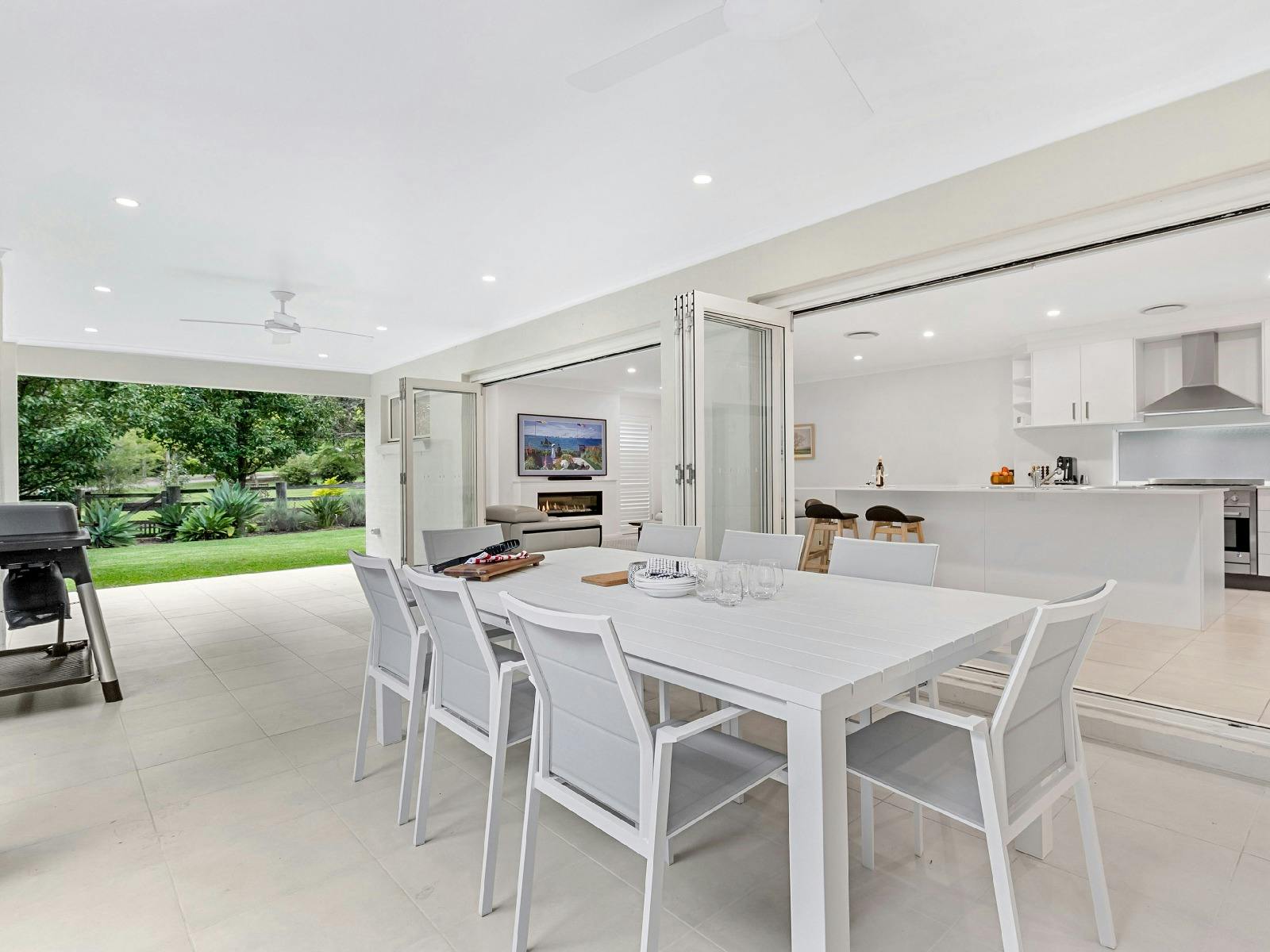 Serendipity outdoor dining area and BBQ