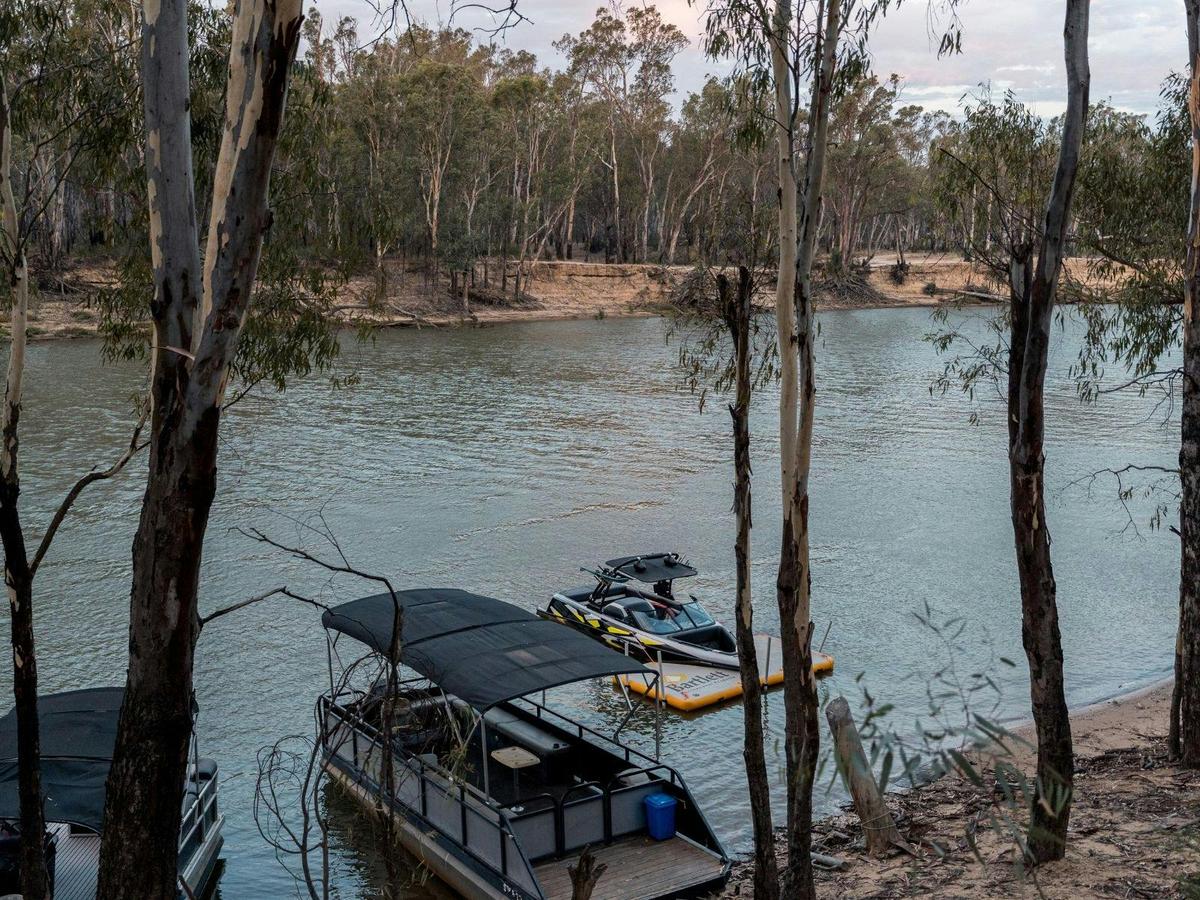 Waterfront location | Tasman Holiday Parks - Moama on the Murray