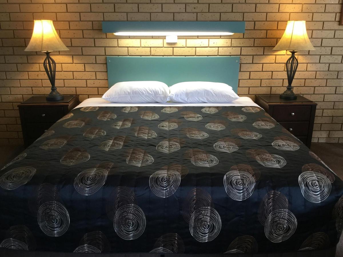 Spacious King bed