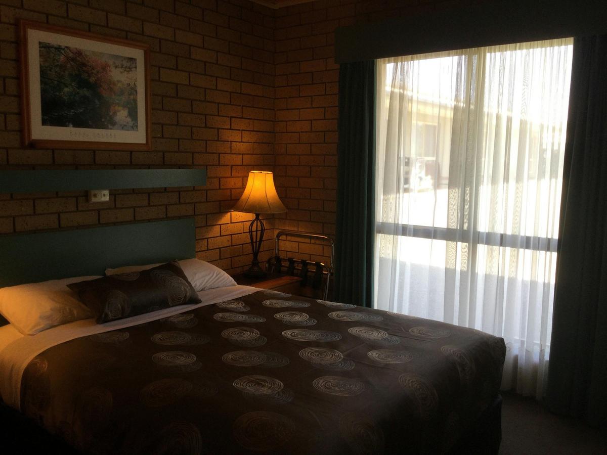 Queen room of 2 bedroom apartment