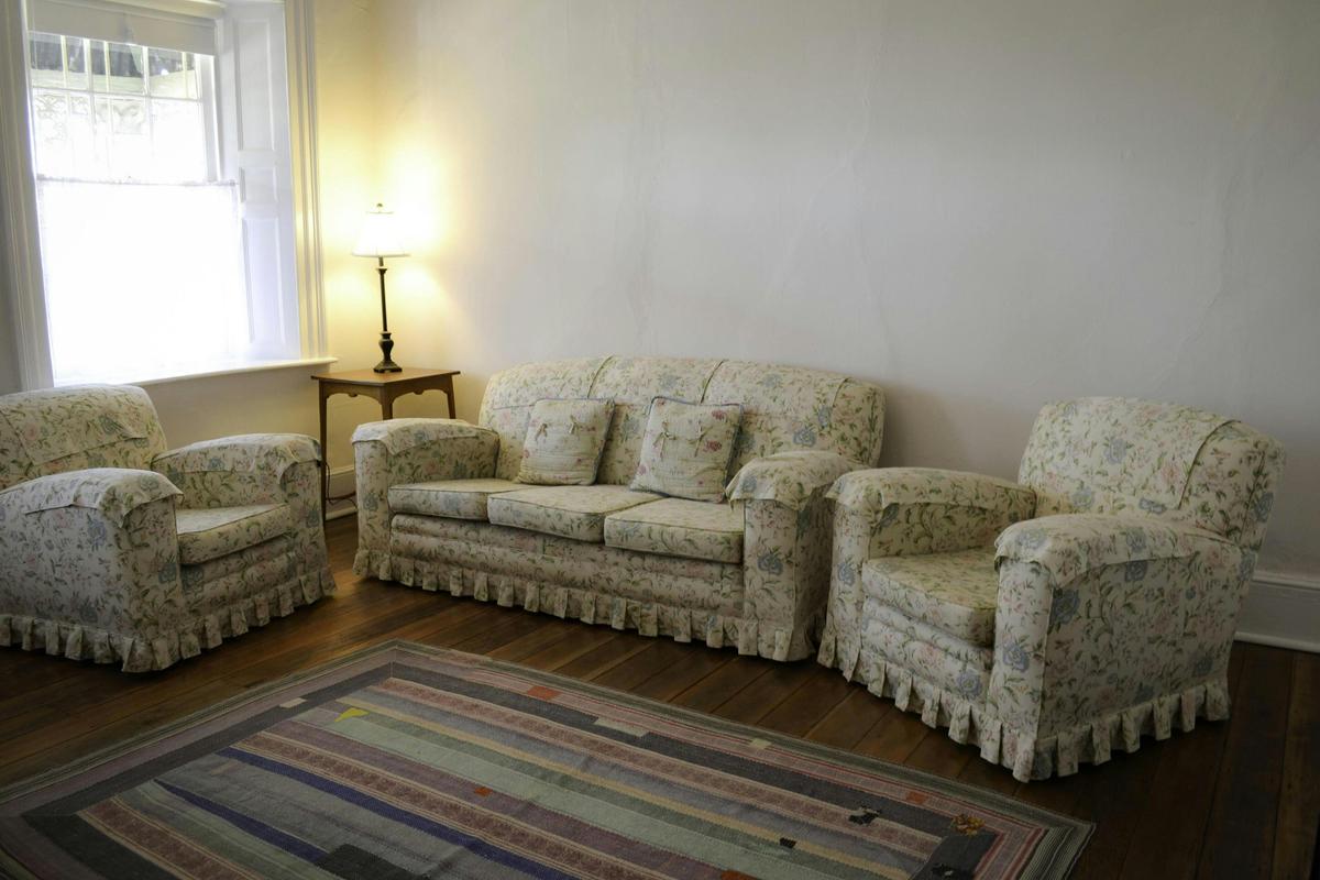 Relax and have a chat in the lounge room