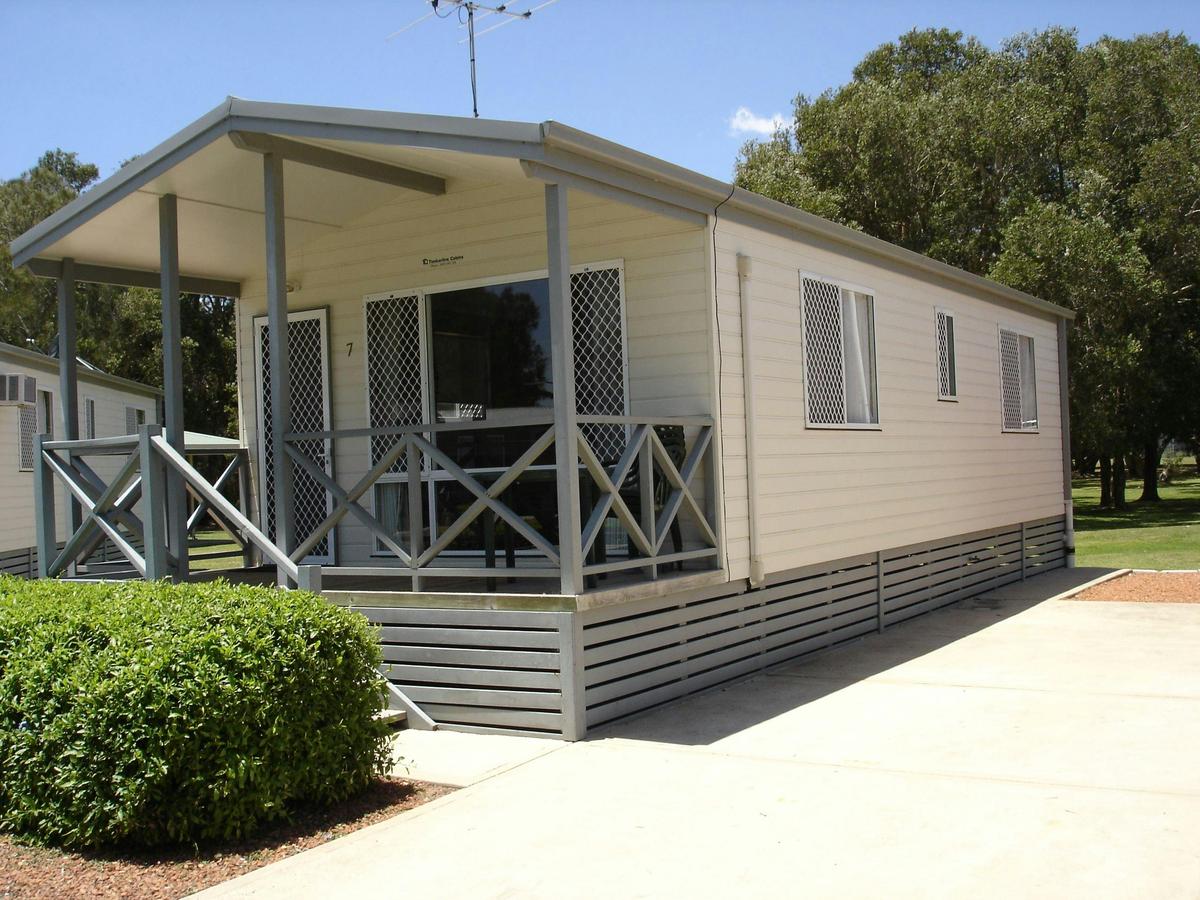 Swansea Gardens Lakeside Holiday Park