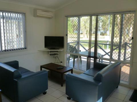 Swansea Gardens Lakeside Holiday Park