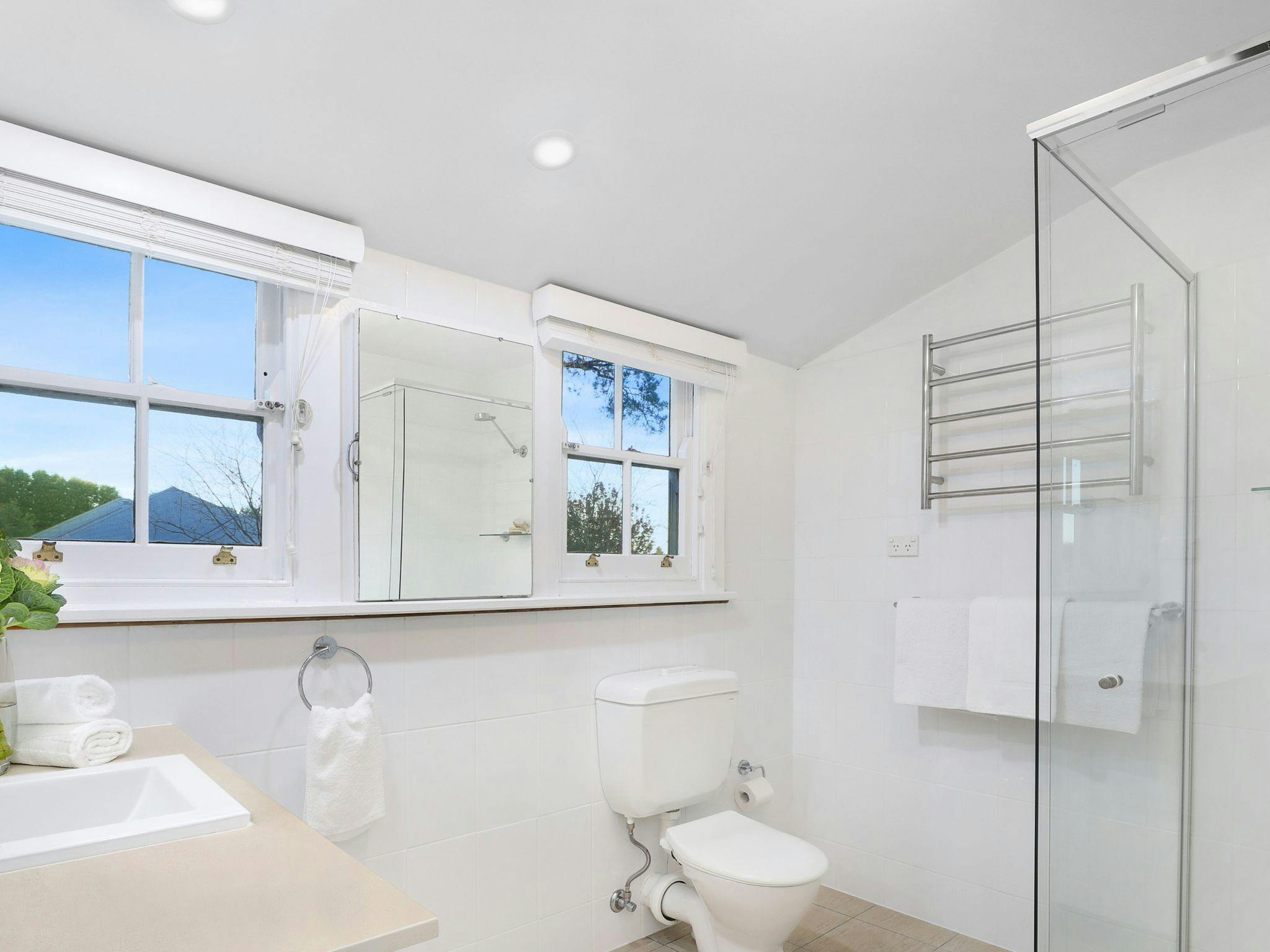 The Foldgarth | Modern Bathroom