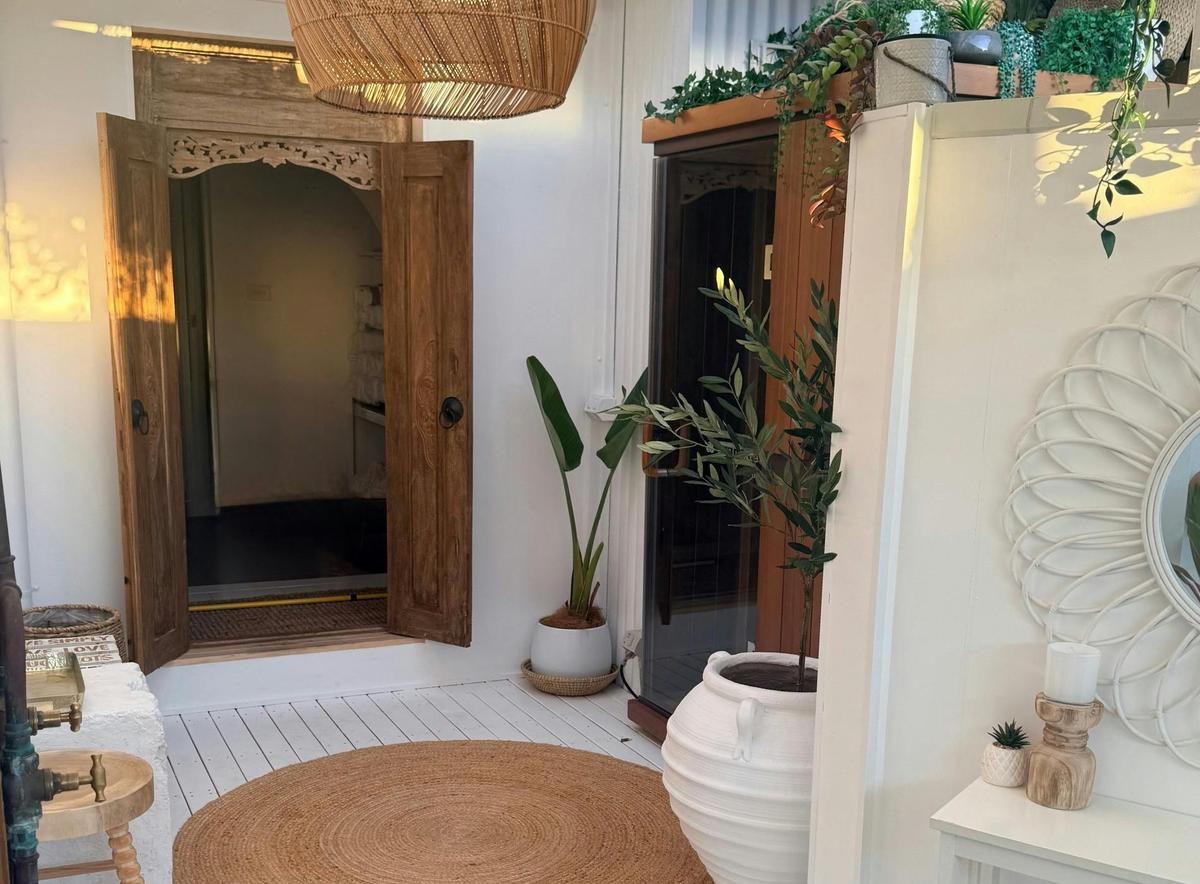 Outdoor Bathhouse