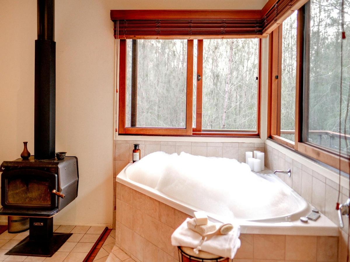 Bathtub