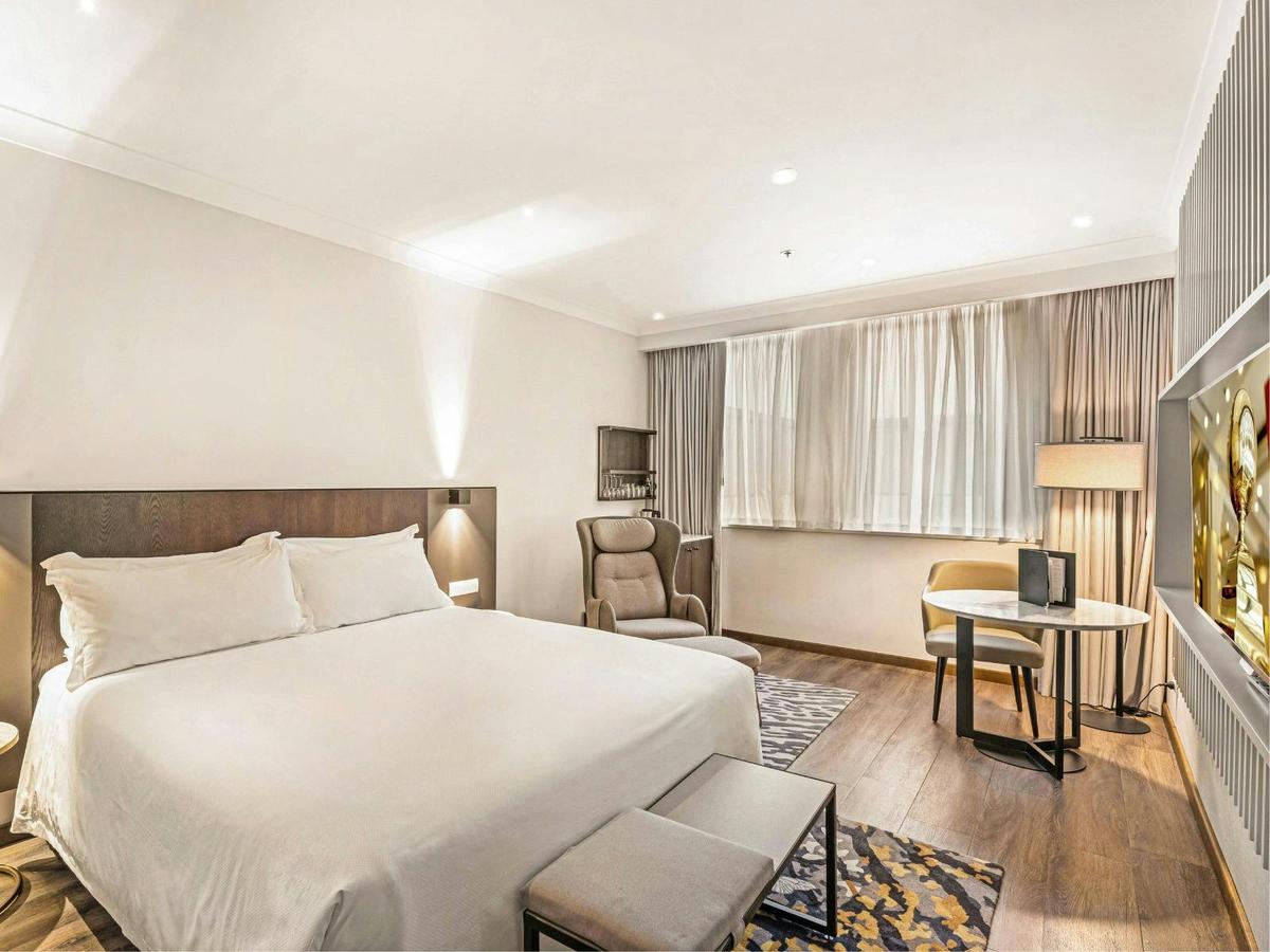 Signature Superior Room at the Grace hotel Sydney