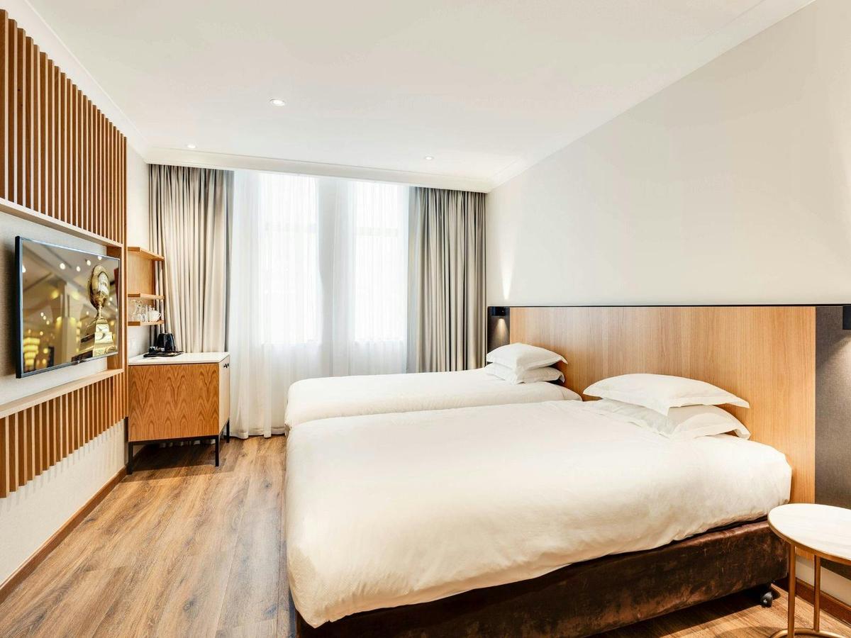 Signature Deluxe Room