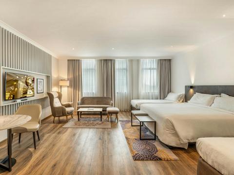 Signature Family Premium Room at the Grace hotel Sydney