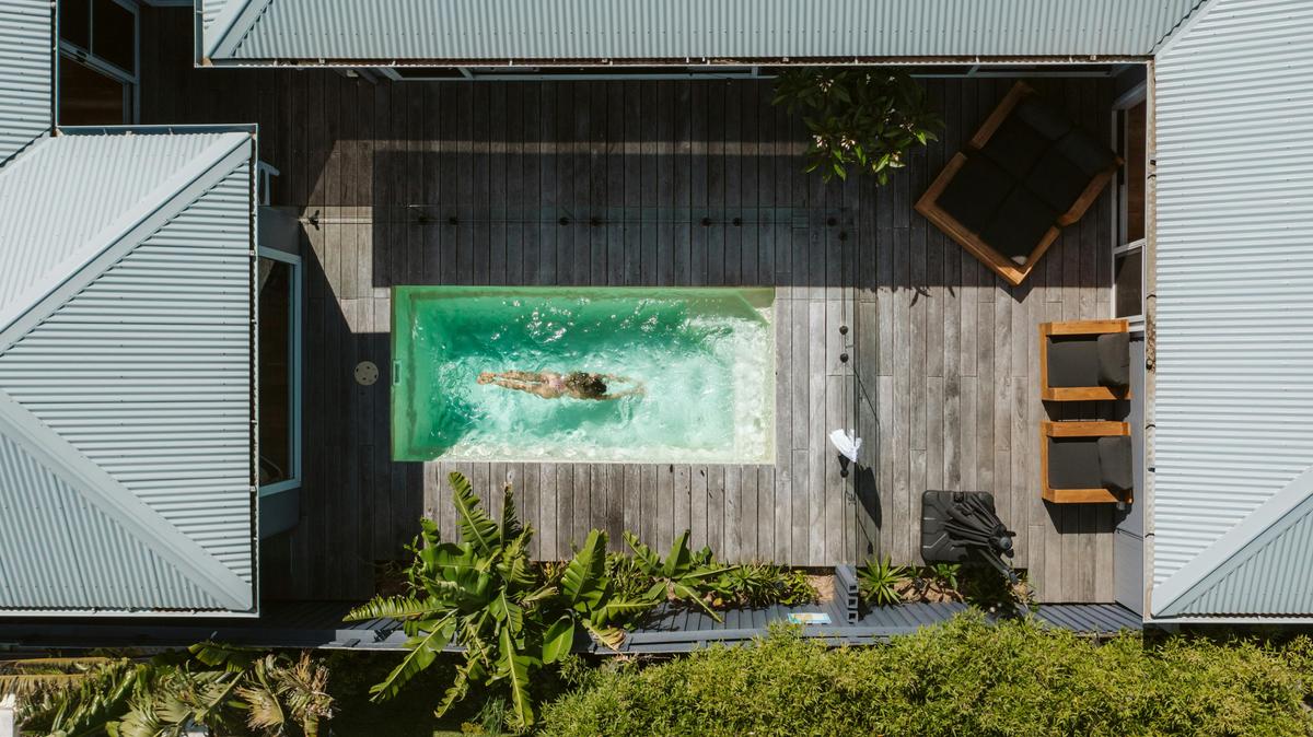 Serenity  The private pool takes centre stage, oasis of tranquility and a swim without leaving home