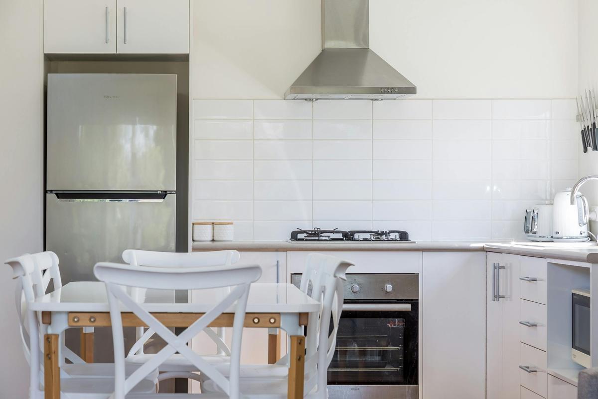 Surfside Cabin (sleeps 6) Kitchen with oven and gas cooktop