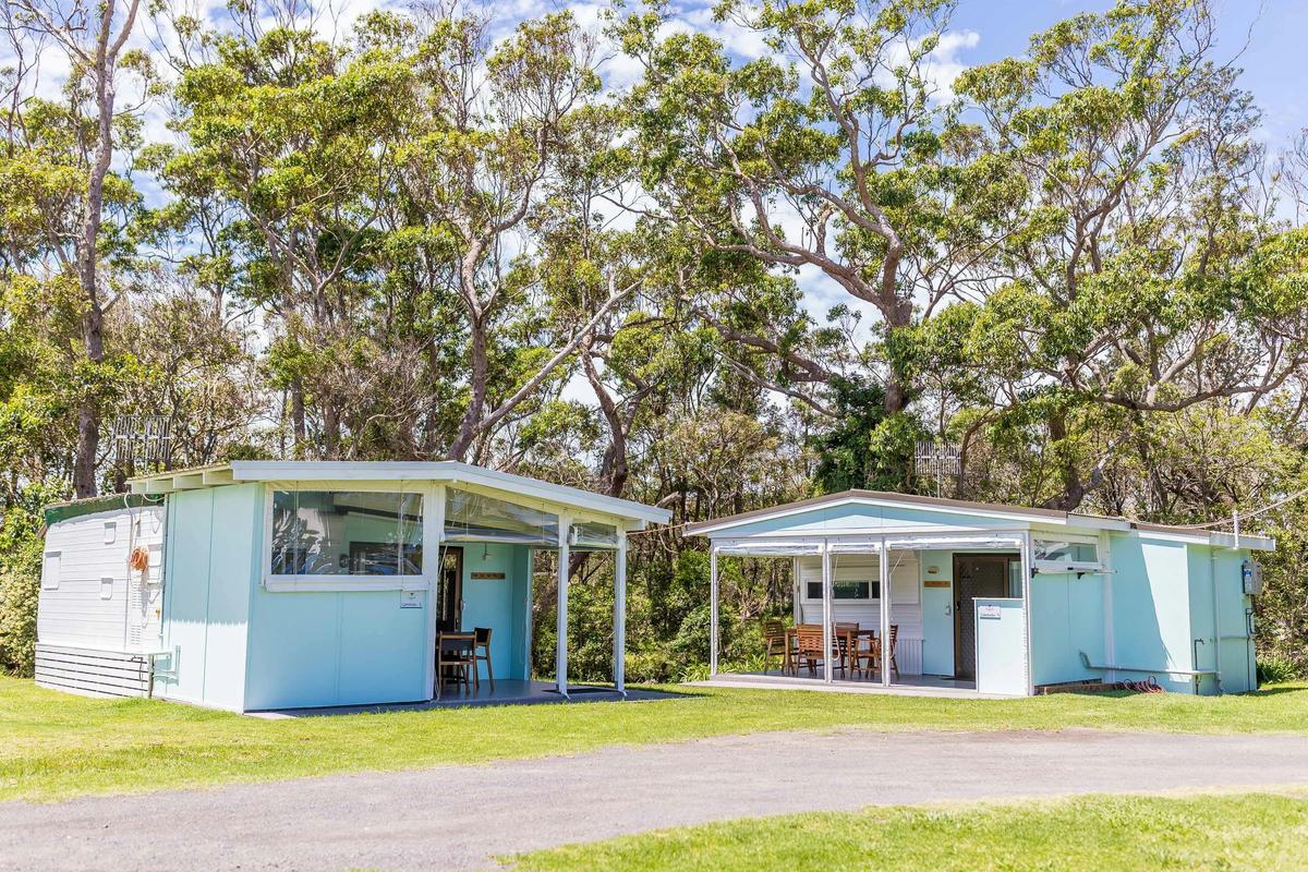 Surfside Caravan 2 and 3 exteriors