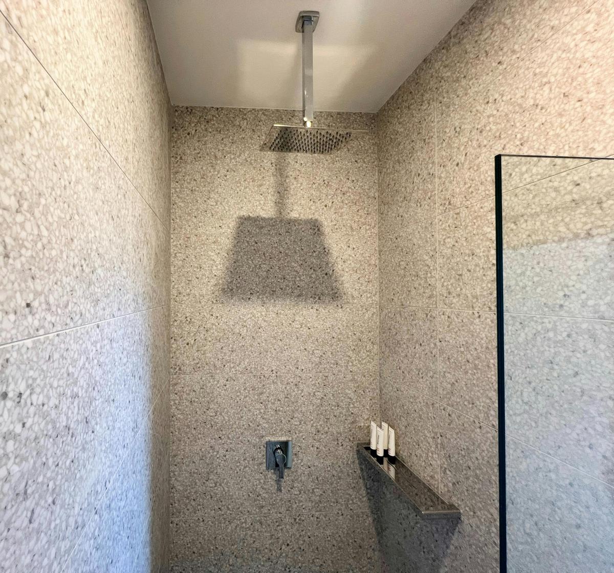 Tempe Hotel, Tempe, Sydney NSW - Two Queen Rooms (Ensuite) - Bathroom