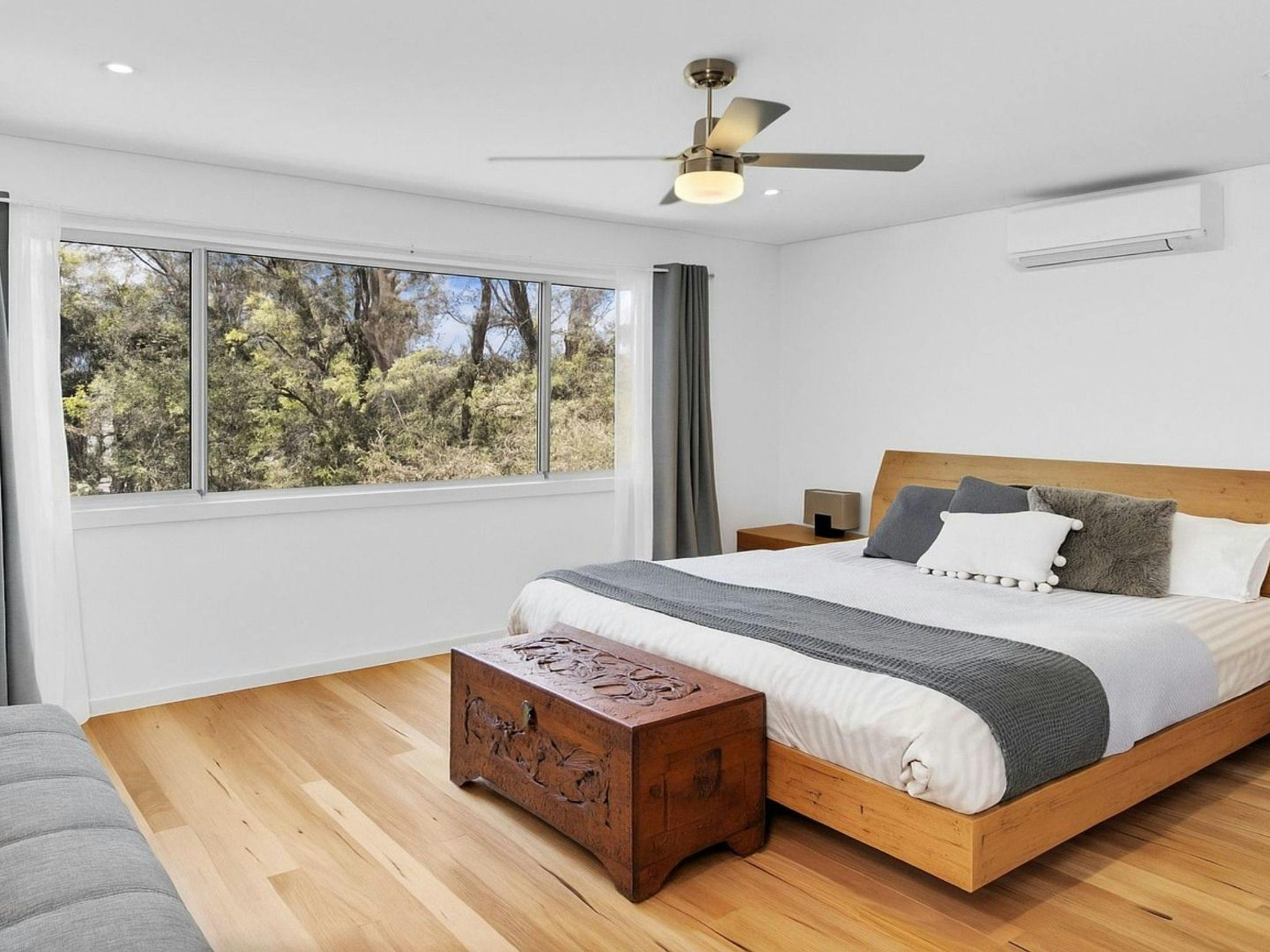 The Art House | Bedroom 1 | King | Air conditioning | Ceiling fan