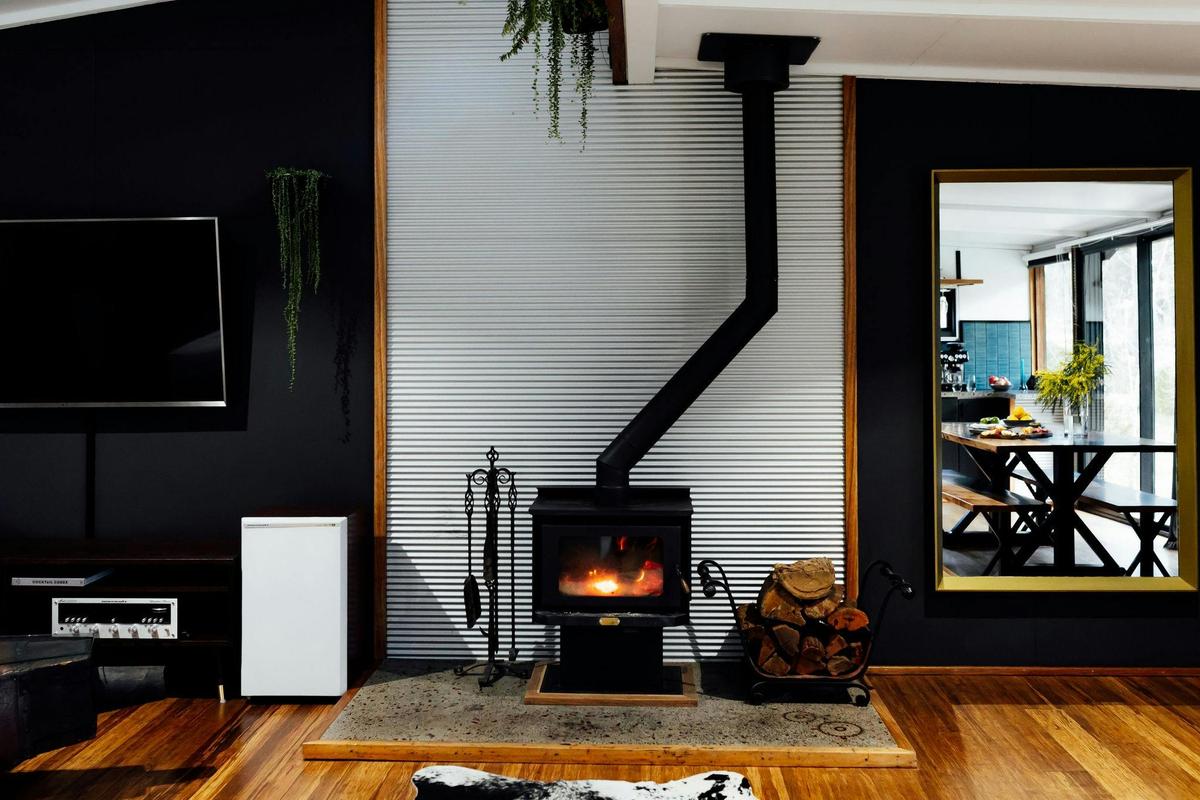 Log fire