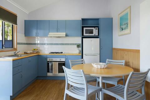 Star Villa | Tasman Holiday Parks - North Star