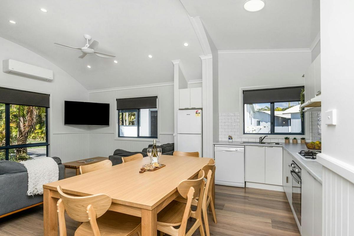 Grande Villa (2BR)
