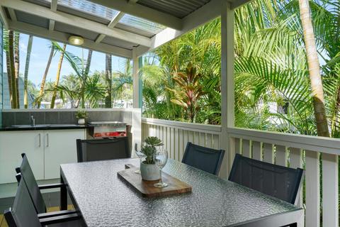 Palm Villas (2BR)