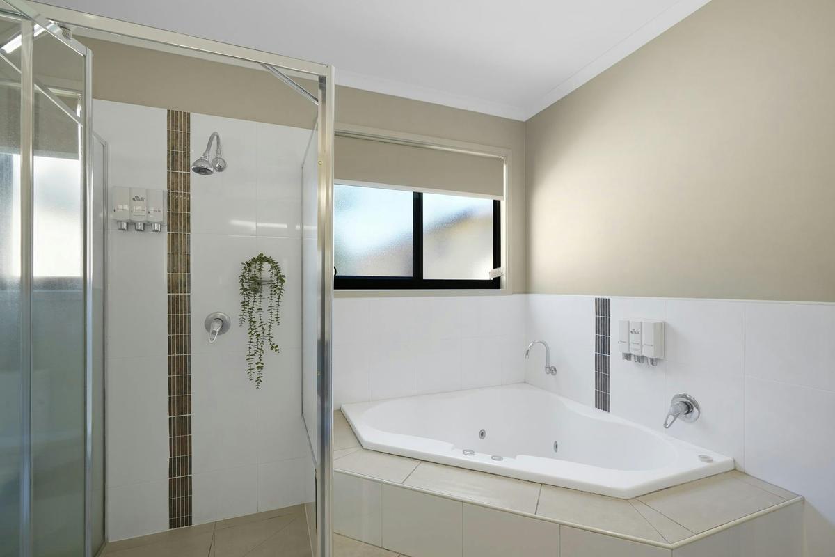 Luxury Villa (2BR)