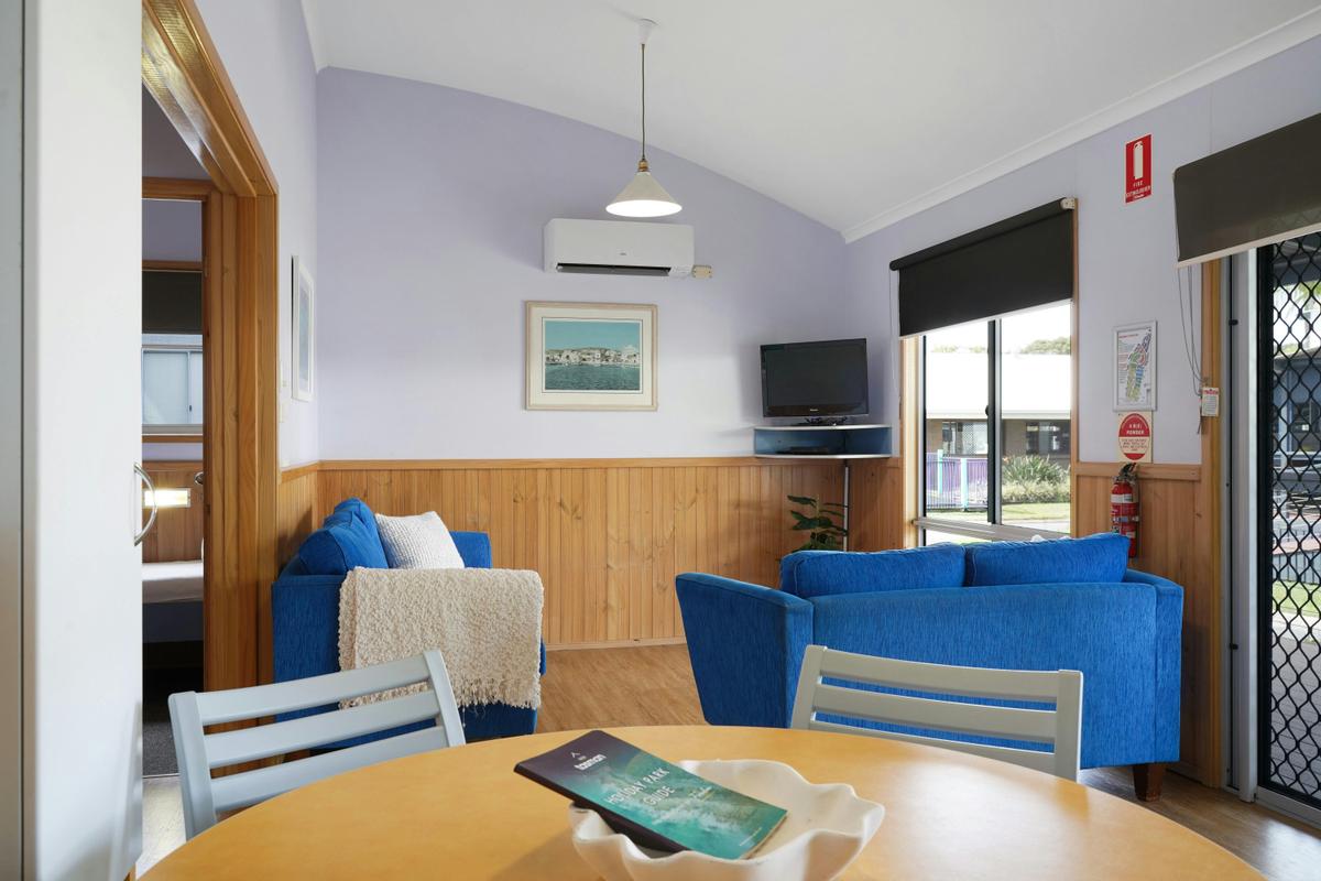 Star Villa | Tasman Holiday Parks - North Star