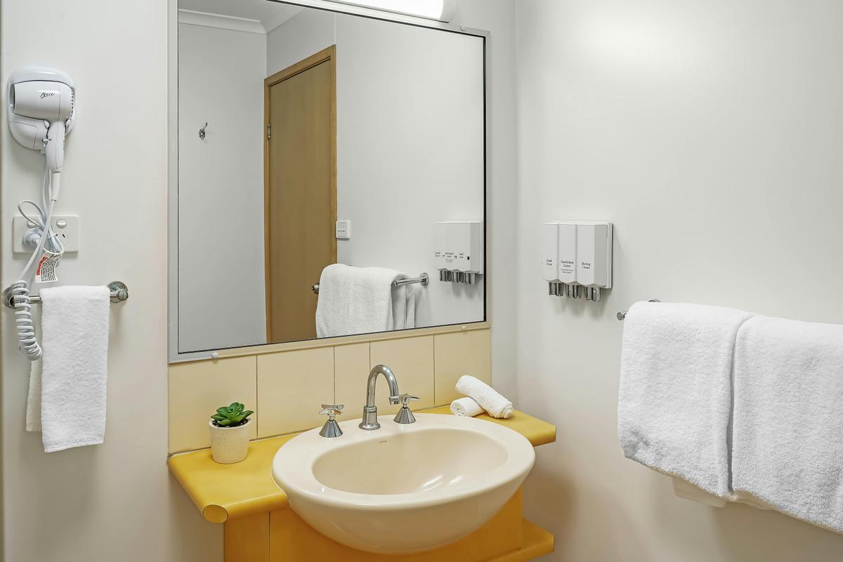 Holiday Lodge | Tasman Holiday Parks - North Star