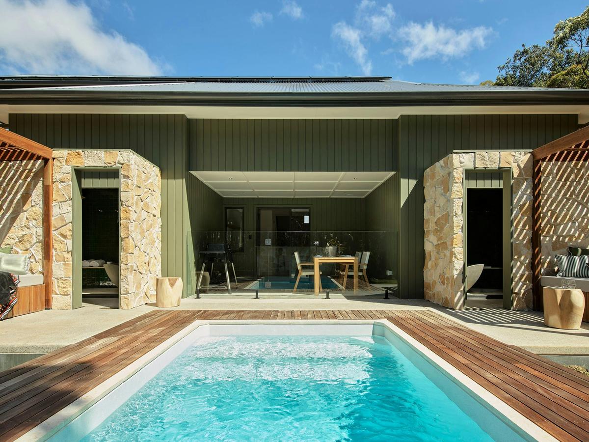 Lodges Exterior