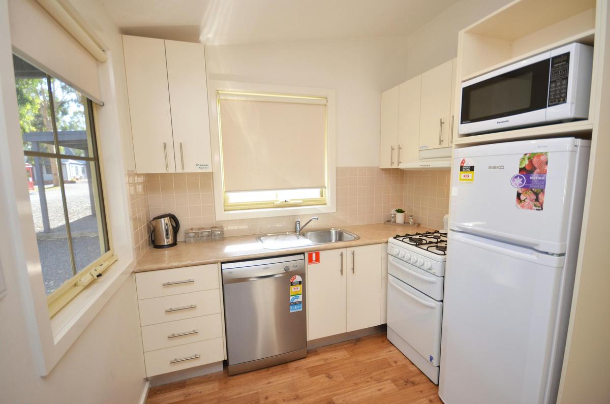 Settlers Hut kitchen