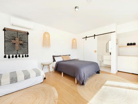 Deluxe Queen Room - Ocean View