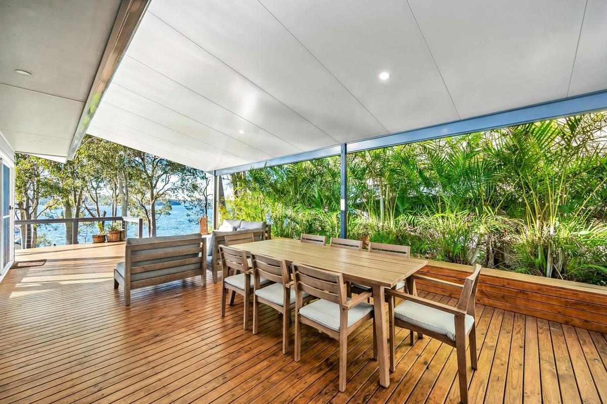 The Boathouse - Wangi Wangi