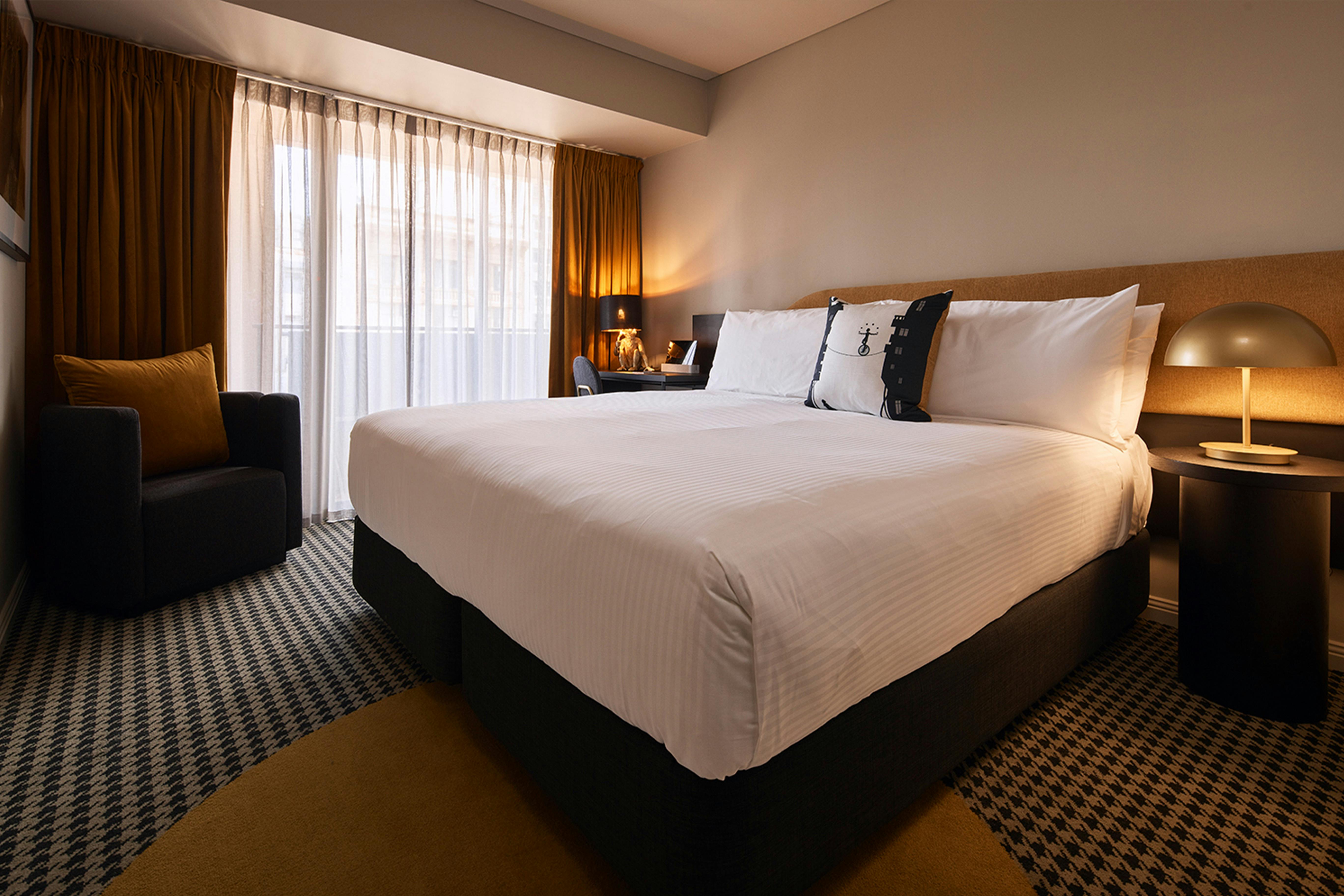 The Capitol Hotel Sydney Guest Room